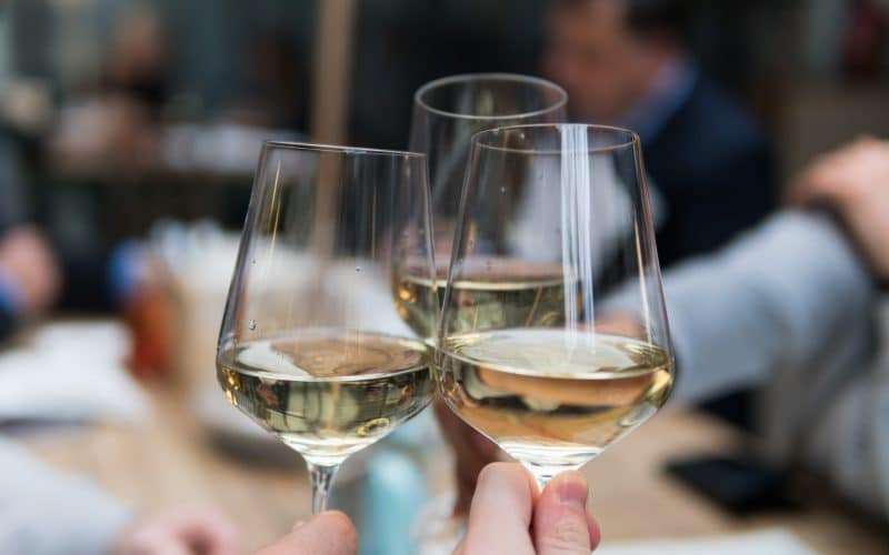 Quel vin blanc pour l'apéritif ?